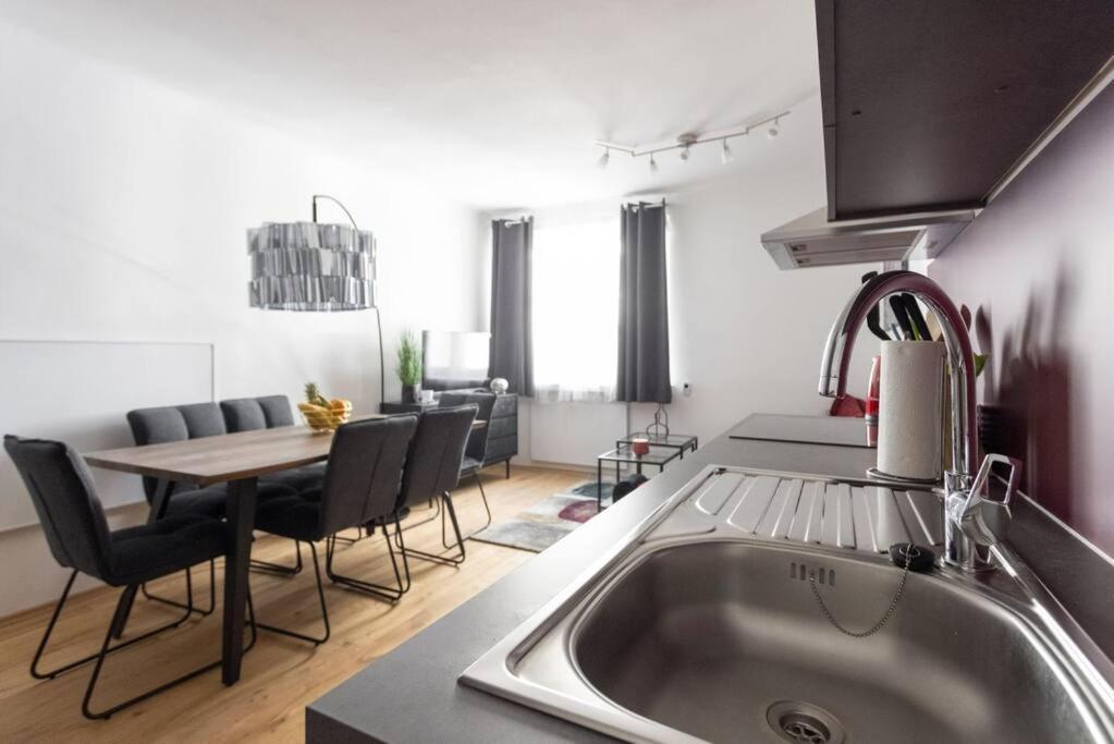 New Shalalaliving Vienna - Lovely Family Home Near Schoenbrunn - Pg Экстерьер фото