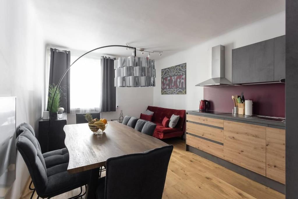 New Shalalaliving Vienna - Lovely Family Home Near Schoenbrunn - Pg Экстерьер фото