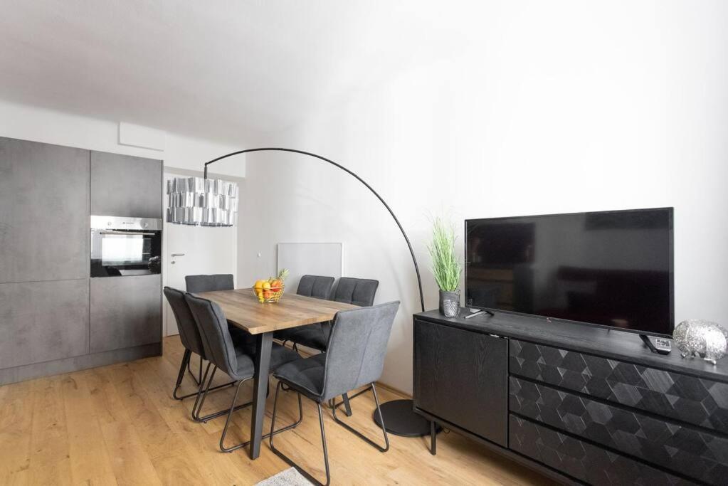 New Shalalaliving Vienna - Lovely Family Home Near Schoenbrunn - Pg Экстерьер фото